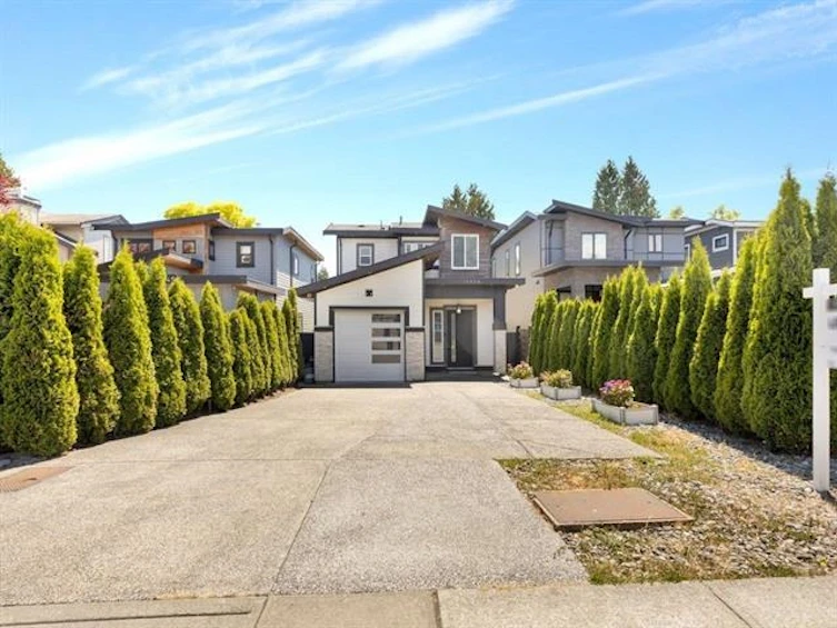 15456 Russell Avenue, Surrey, BC, V4B 2R3 - 2