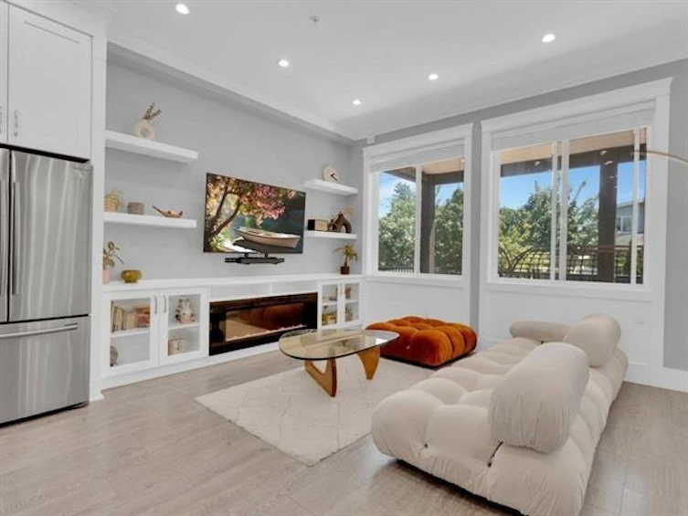 15456 Russell Avenue, Surrey, BC, V4B 2R3 - 5