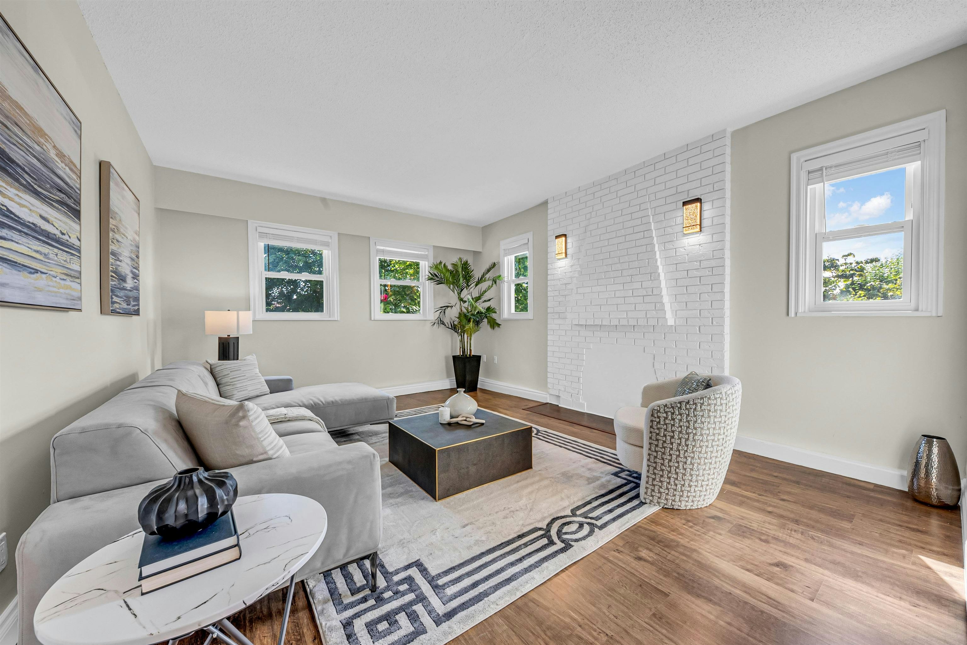 7347 Queenston Court, Burnaby, BC, V5A 3M5 - 12