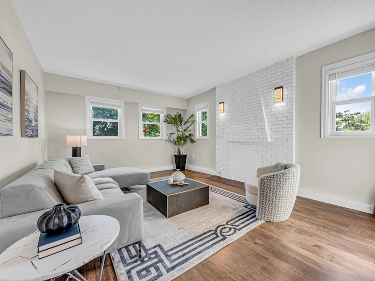 7347 Queenston Court, Burnaby, BC, V5A 3M5 - 12