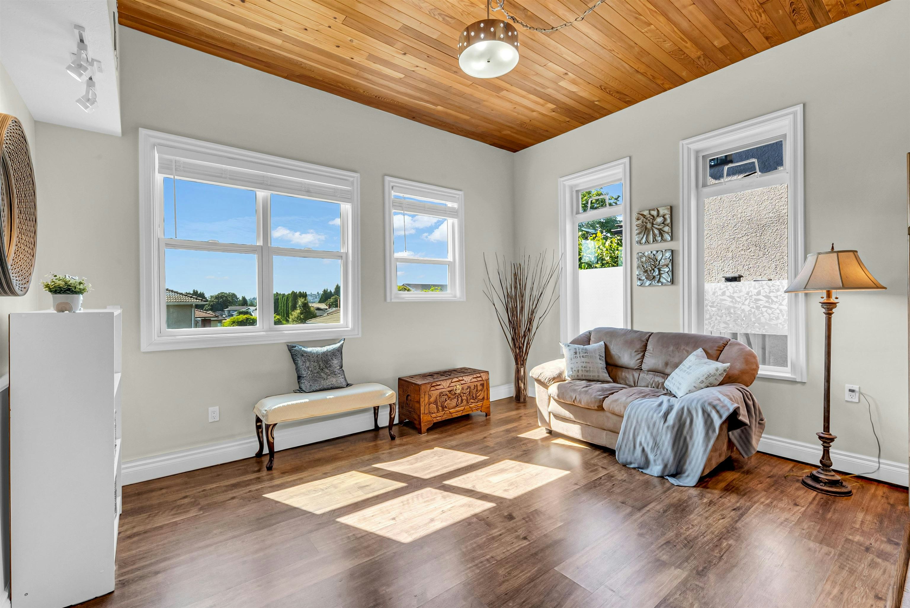 7347 Queenston Court, Burnaby, BC, V5A 3M5 - 23