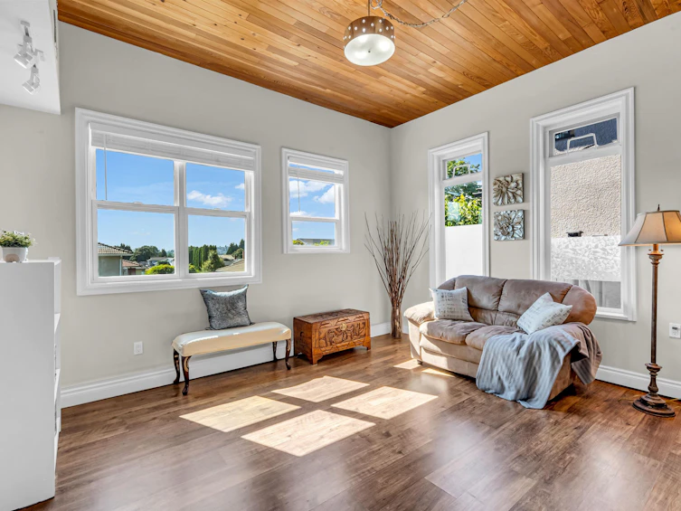 7347 Queenston Court, Burnaby, BC, V5A 3M5 - 23