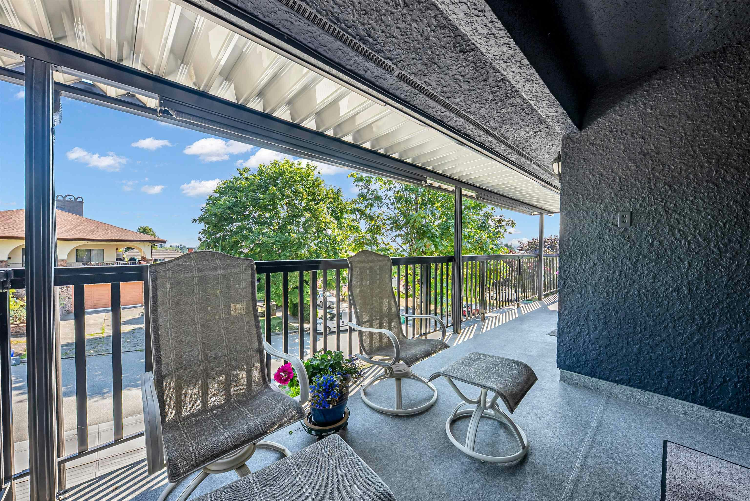 7347 Queenston Court, Burnaby, BC, V5A 3M5 - 32