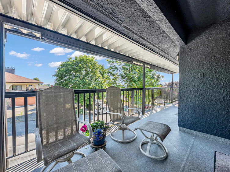7347 Queenston Court, Burnaby, BC, V5A 3M5 - 32