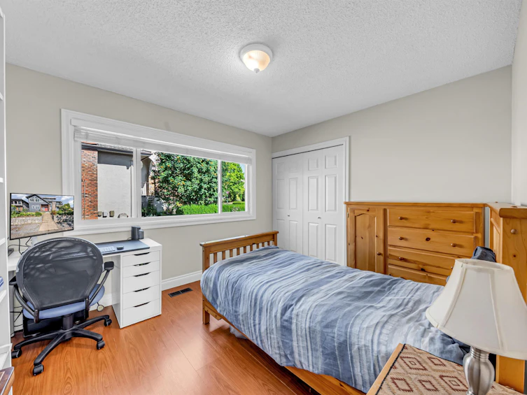 7347 Queenston Court, Burnaby, BC, V5A 3M5 - 17