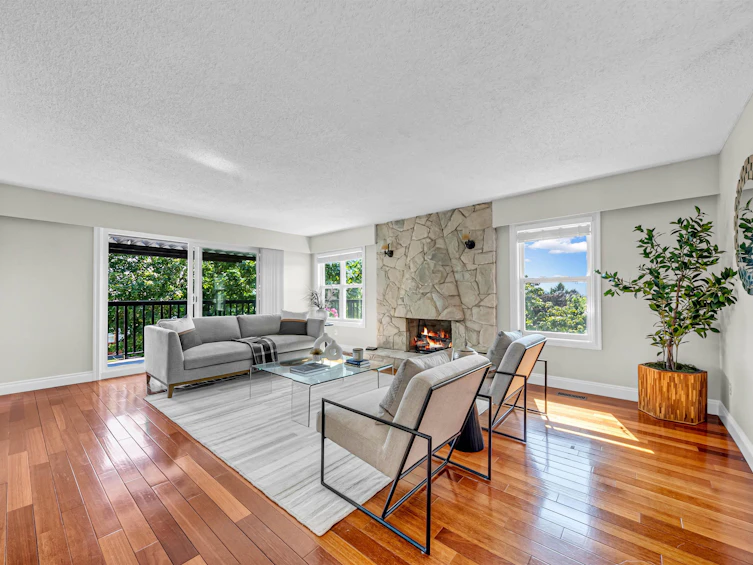 7347 Queenston Court, Burnaby, BC, V5A 3M5 - 3