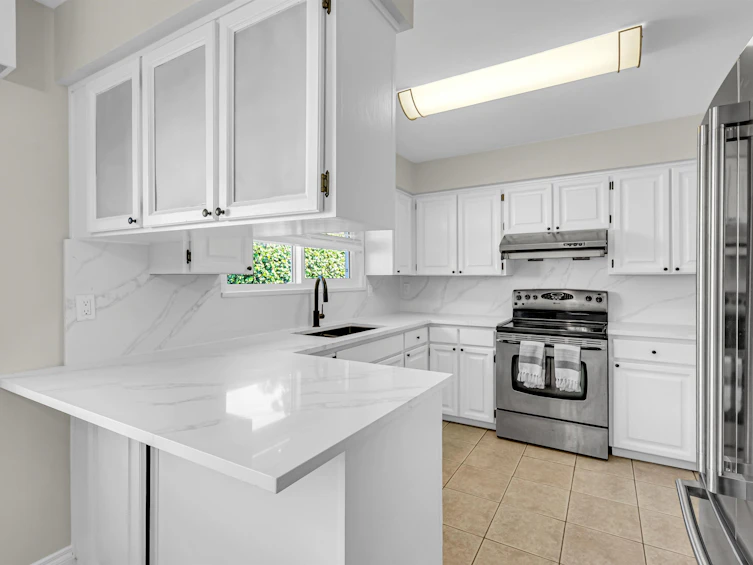 7347 Queenston Court, Burnaby, BC, V5A 3M5 - 8