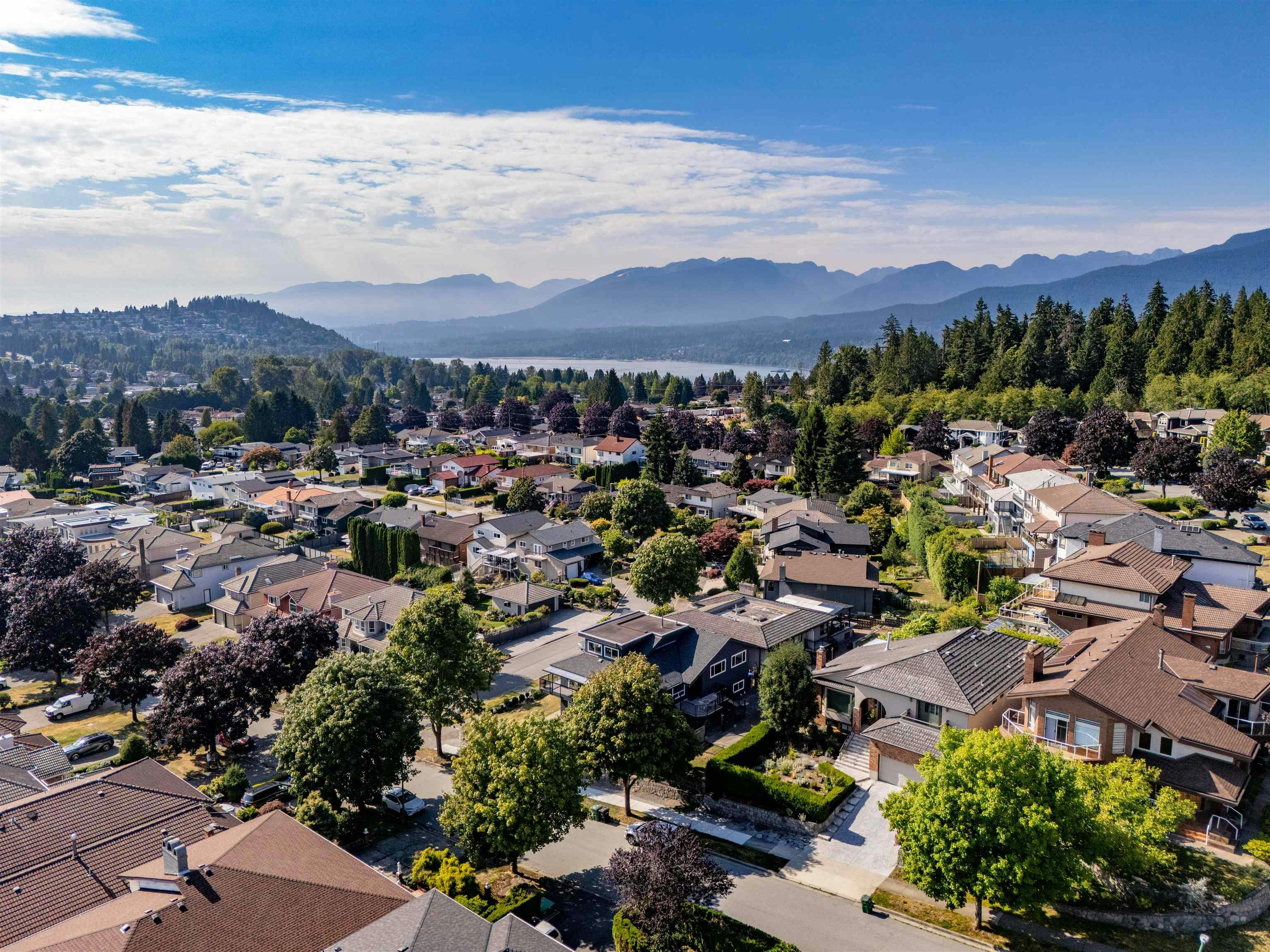 7347 Queenston Court, Burnaby, BC, V5A 3M5 - 37