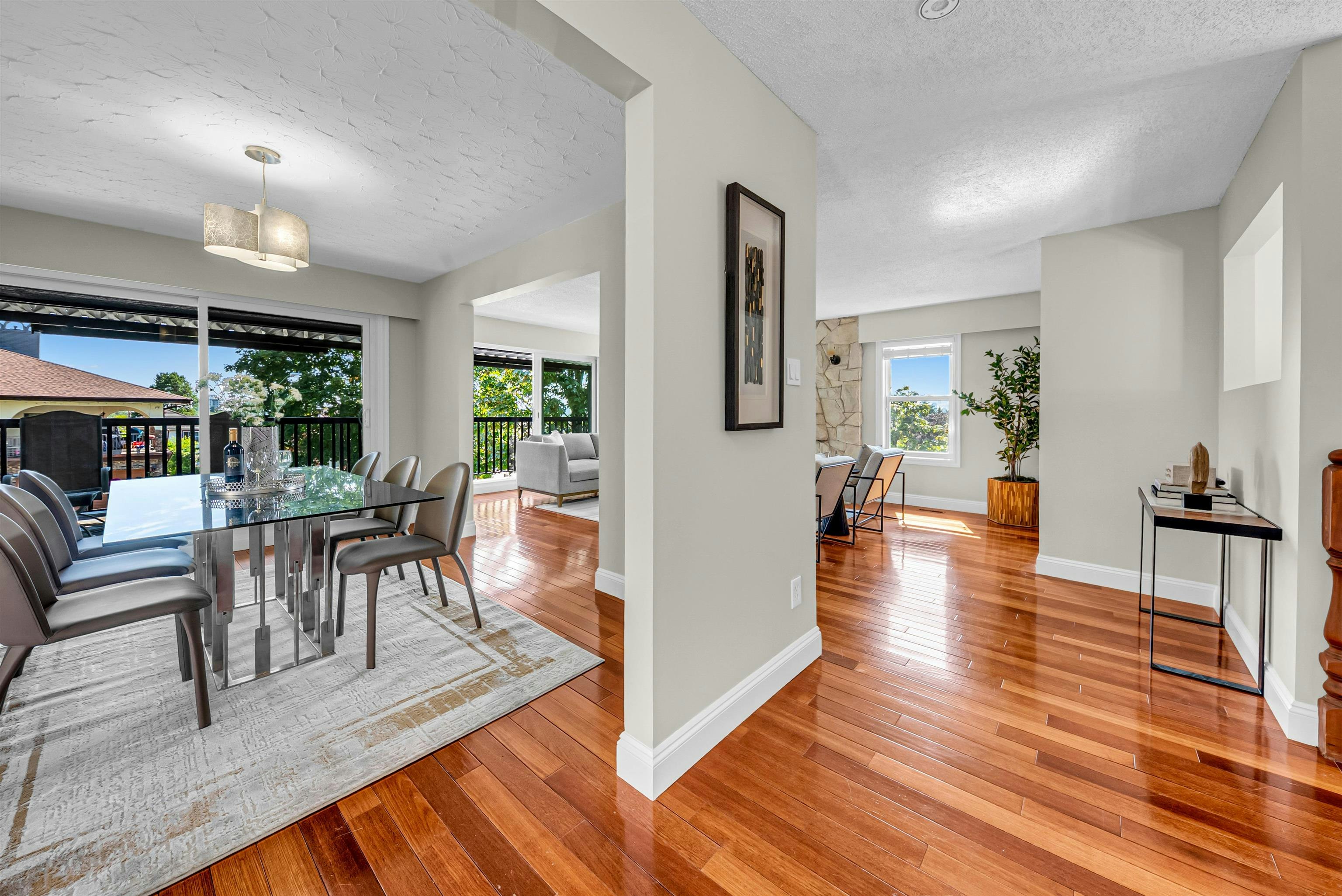 7347 Queenston Court, Burnaby, BC, V5A 3M5 - 7