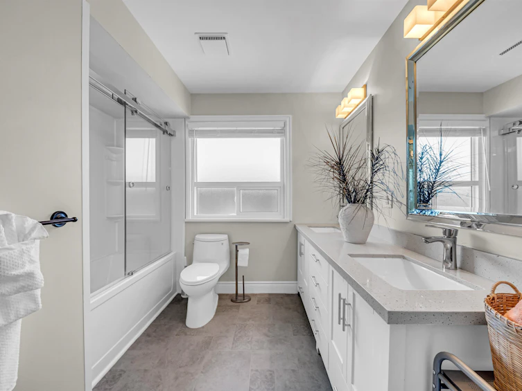 7347 Queenston Court, Burnaby, BC, V5A 3M5 - 19