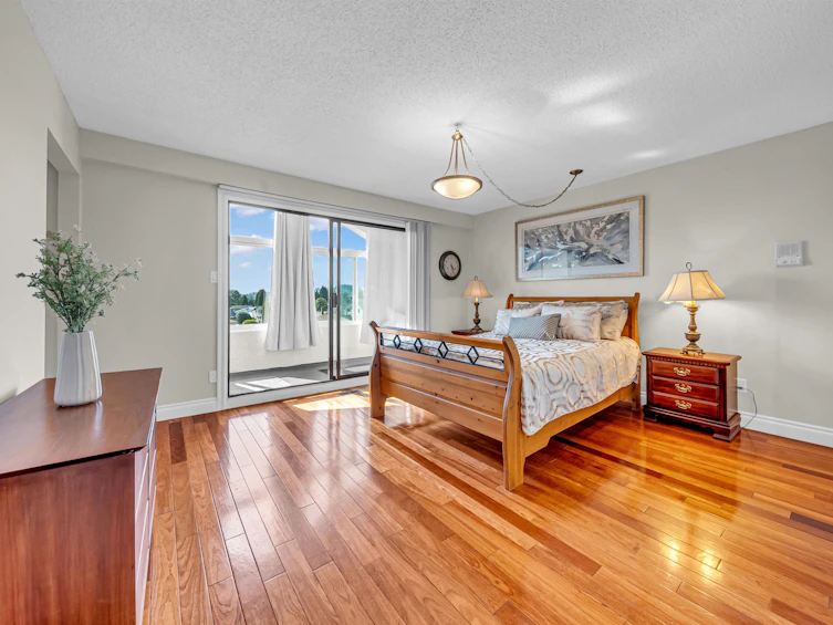 7347 Queenston Court, Burnaby, BC, V5A 3M5 - 14