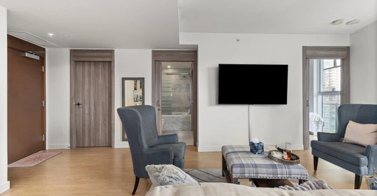 2005-89 Nelson Street, Vancouver, BC, V6Z 0E7 - 3