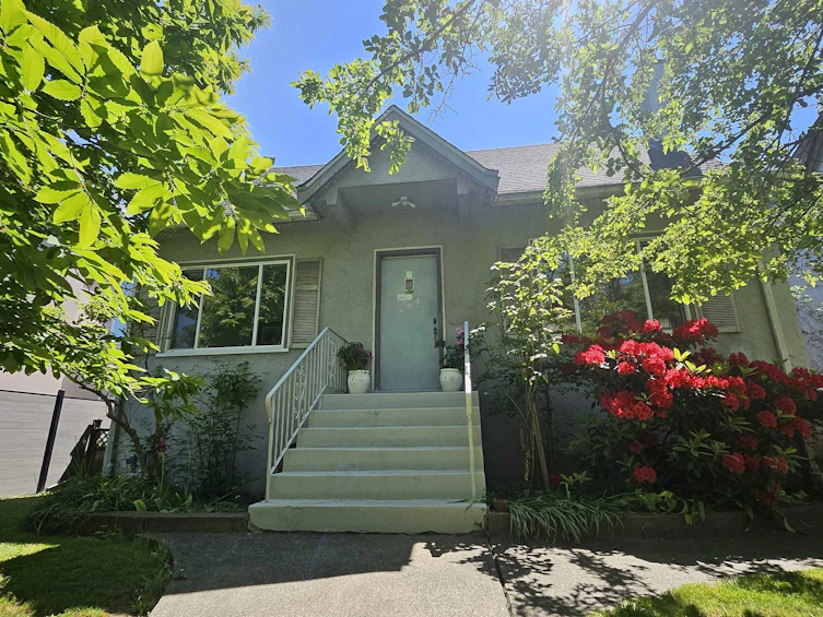 162 W 43rd Avenue, Vancouver, BC, V5Y 2T7