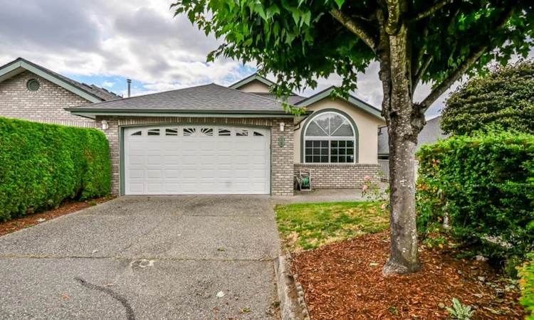 25-32777 Chilcotin Drive