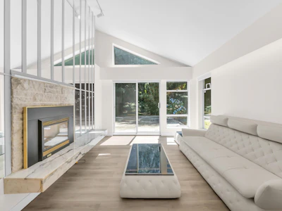 3249 136 Street - 4