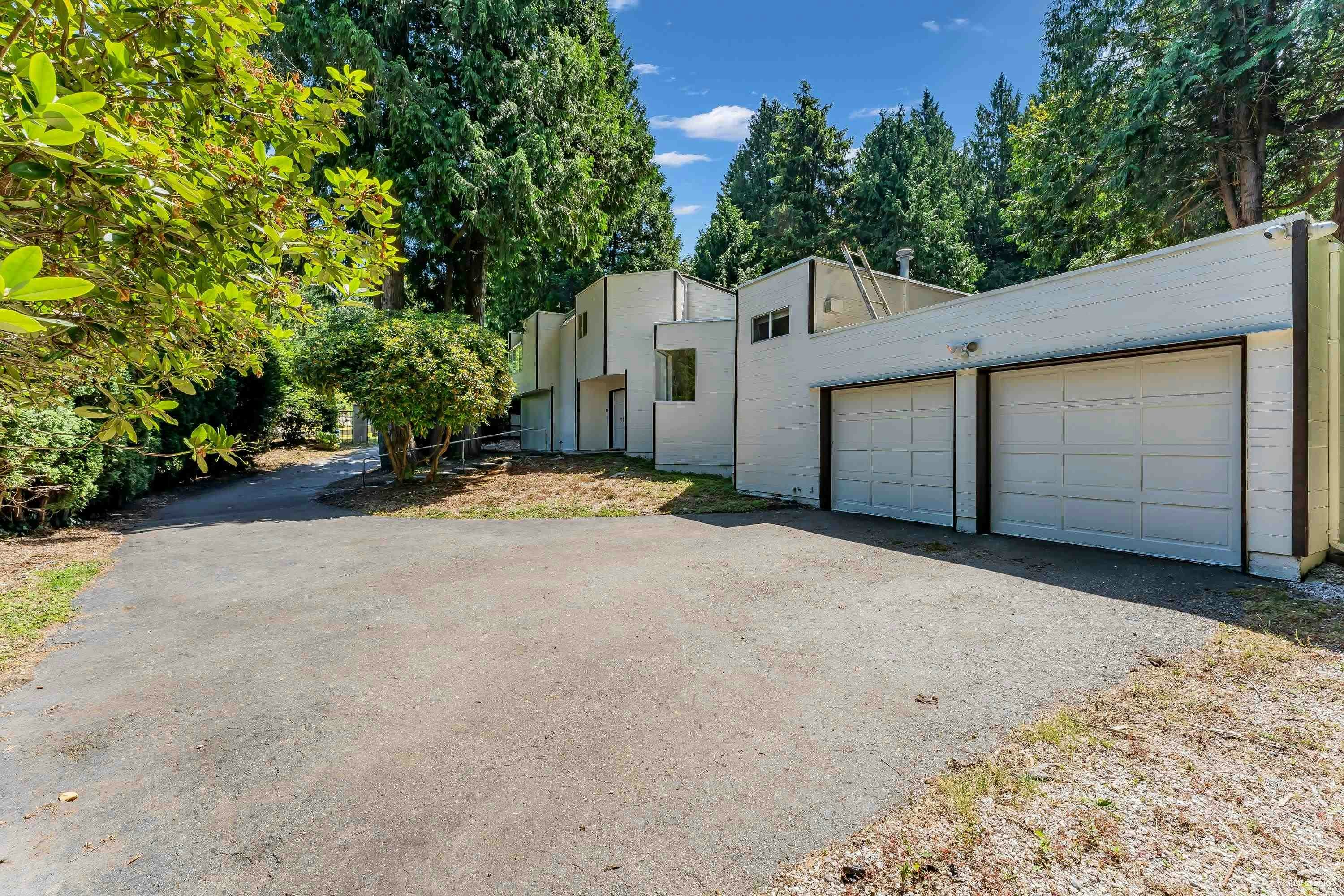 3249 136 Street, Surrey, BC, V4P 1K7 - 39