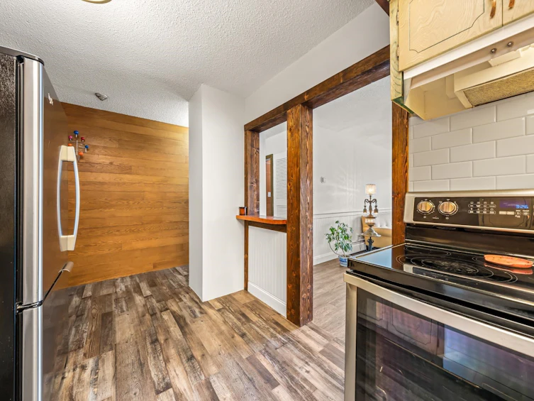 208-611 Blackford Street, New Westminster, BC, V3M 1R7 - 11