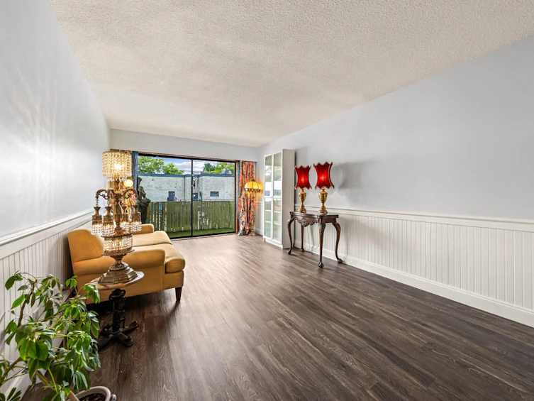 208-611 Blackford Street, New Westminster, BC, V3M 1R7 - 4