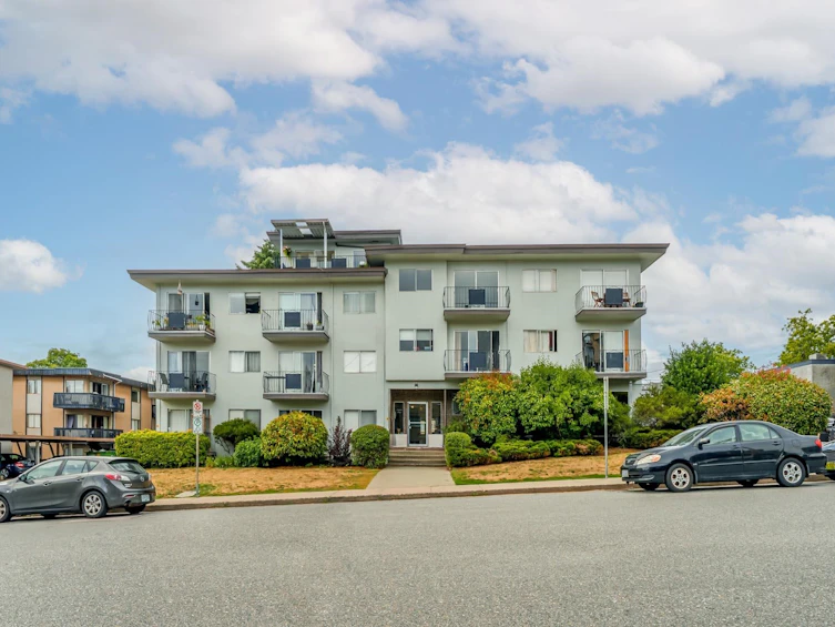 208-611 Blackford Street, New Westminster, BC, V3M 1R7