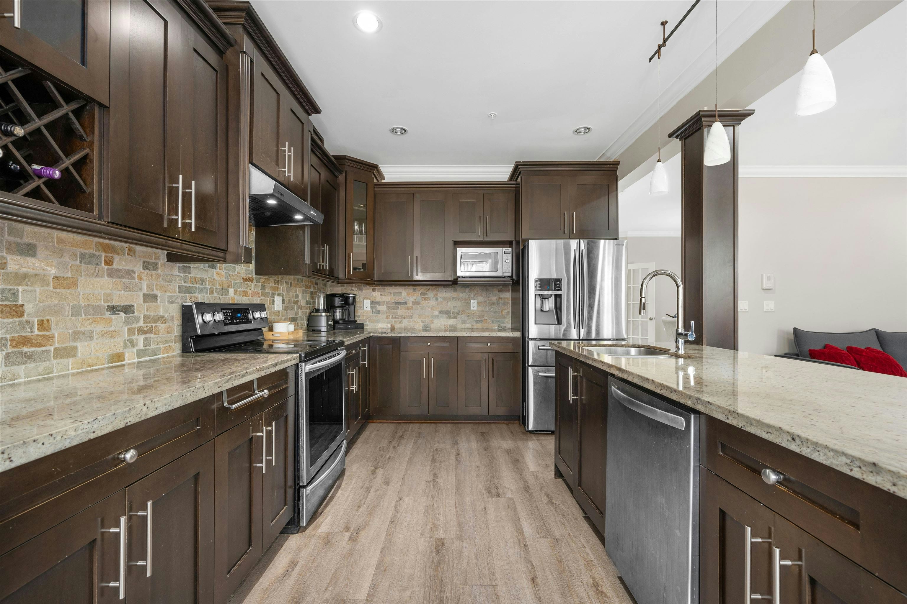 24225 103a Avenue, Maple Ridge, BC, V2W 0E4 - 11