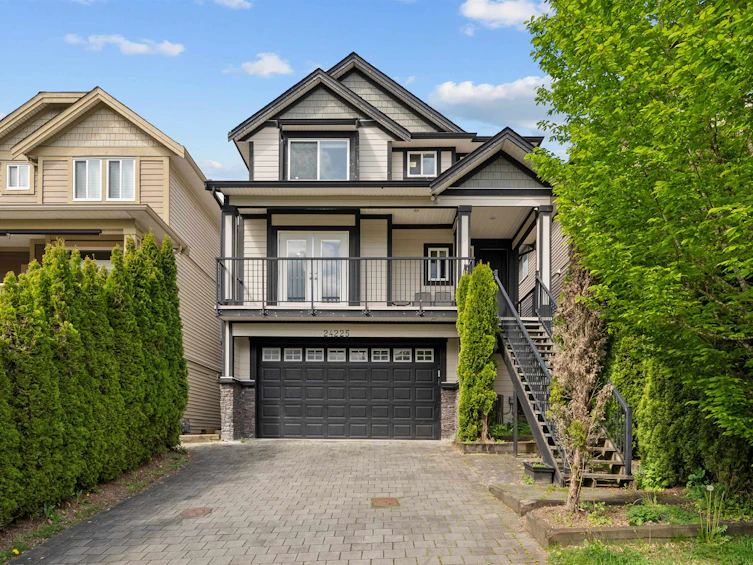 24225 103a Avenue, Maple Ridge, BC, V2W 0E4