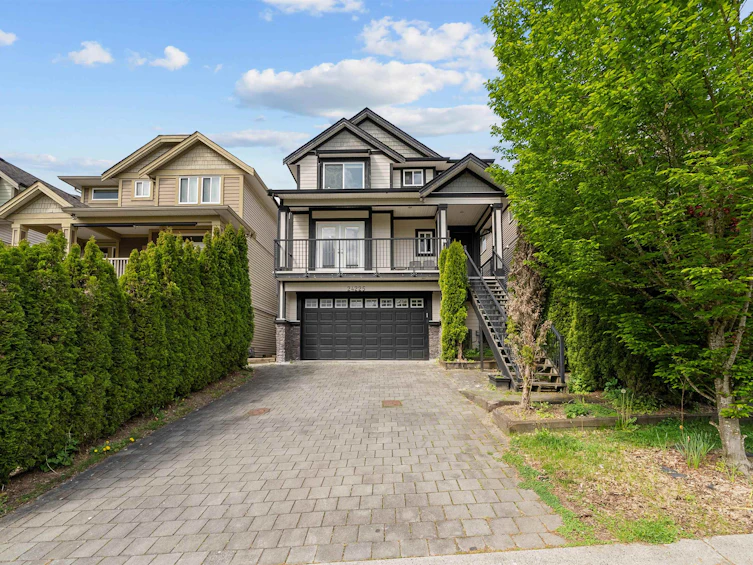 24225 103a Avenue, Maple Ridge, BC, V2W 0E4 - 2