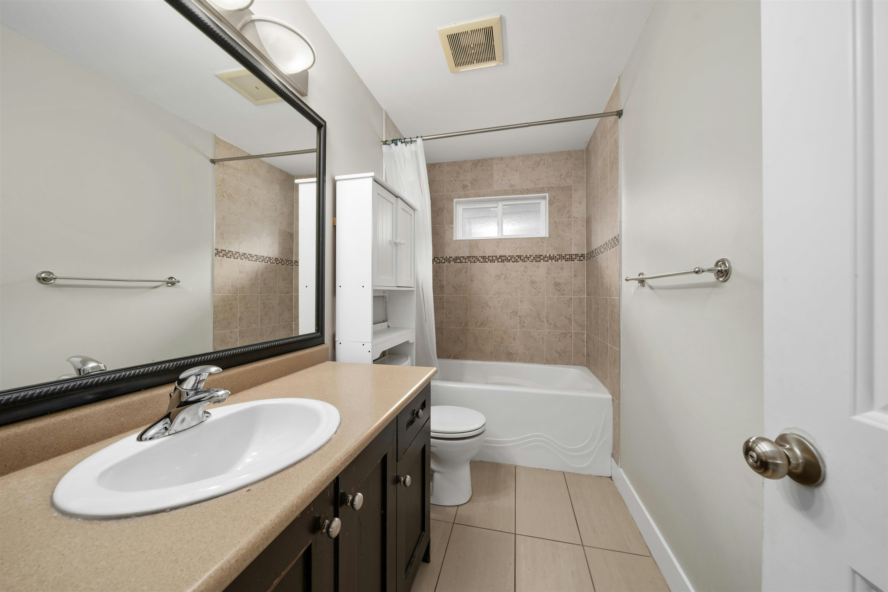 24225 103a Avenue, Maple Ridge, BC, V2W 0E4 - 26