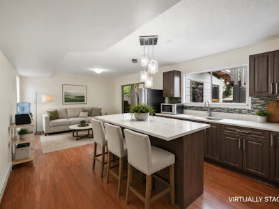 2749 Dehavilland Place - 5