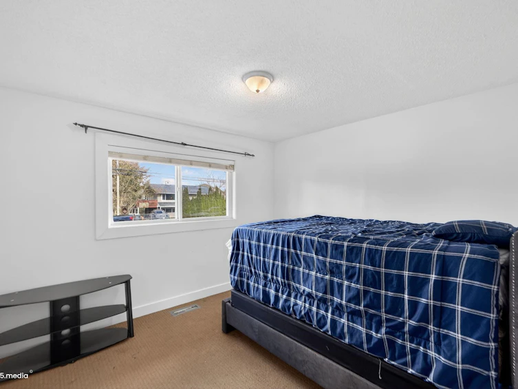14032 Grosvenor Road, Surrey, BC, V3R 5G5 - 22