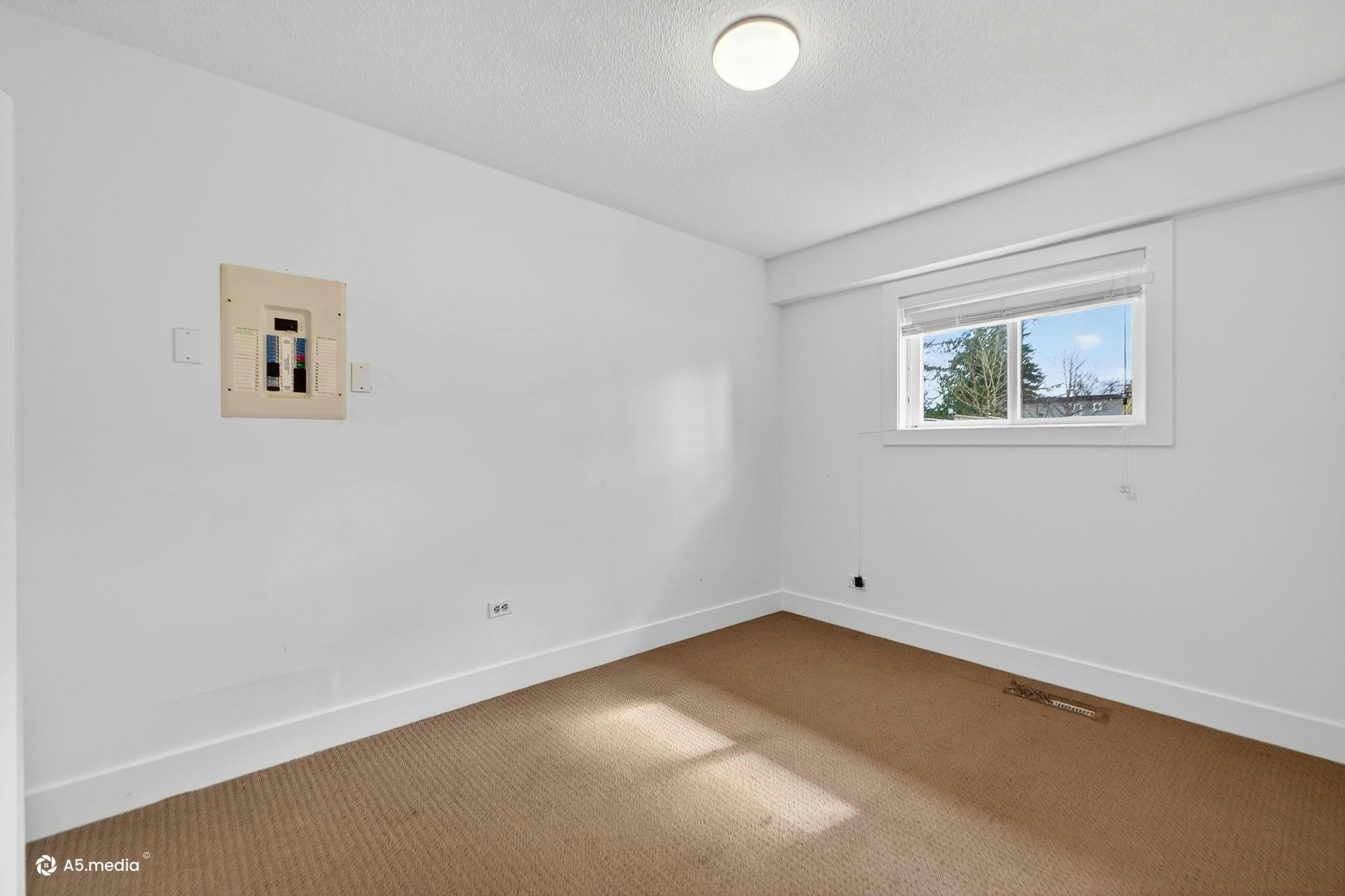 14032 Grosvenor Road, Surrey, BC, V3R 5G5 - 21