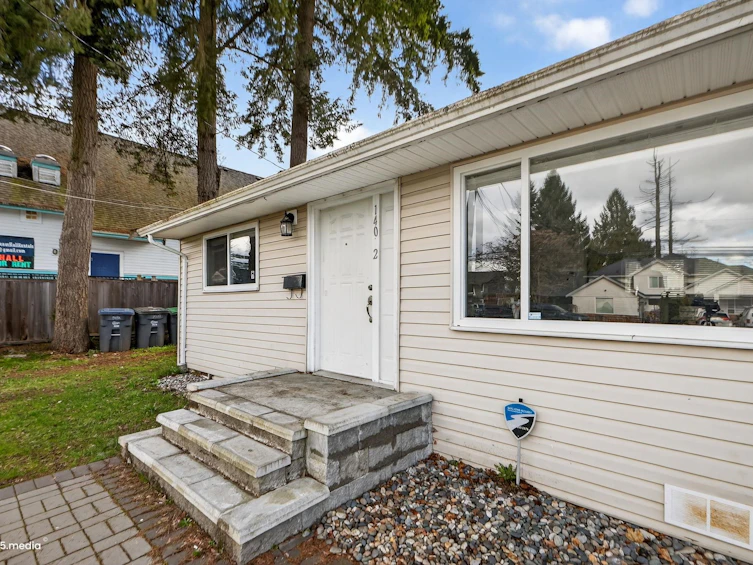 14032 Grosvenor Road, Surrey, BC, V3R 5G5 - 6