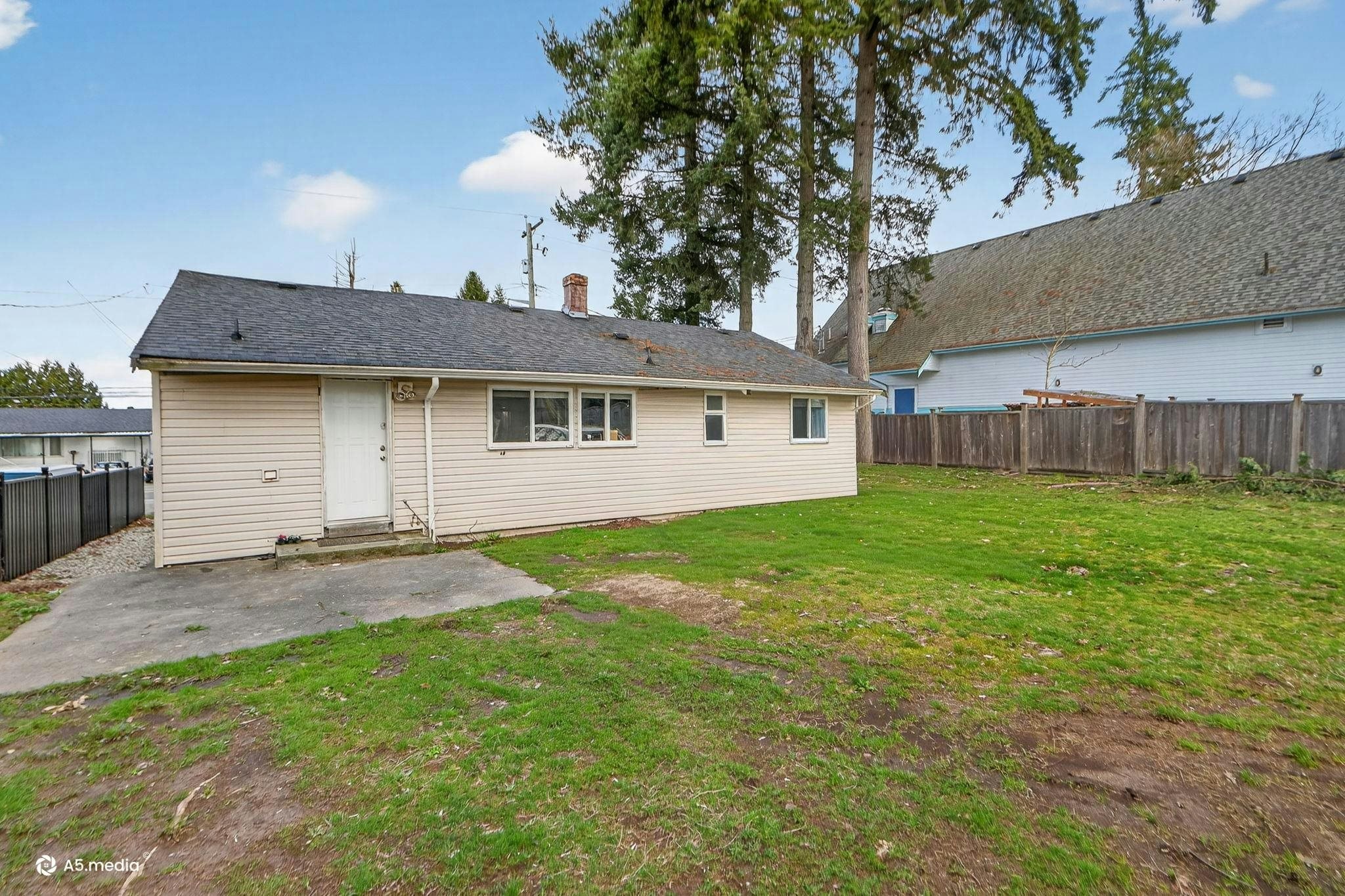 14032 Grosvenor Road, Surrey, BC, V3R 5G5 - 39