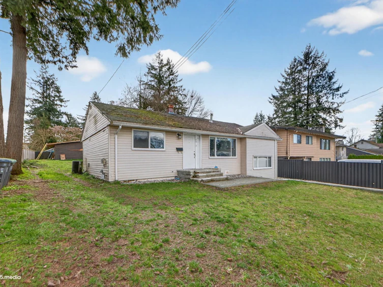 14032 Grosvenor Road, Surrey, BC, V3R 5G5 - 3