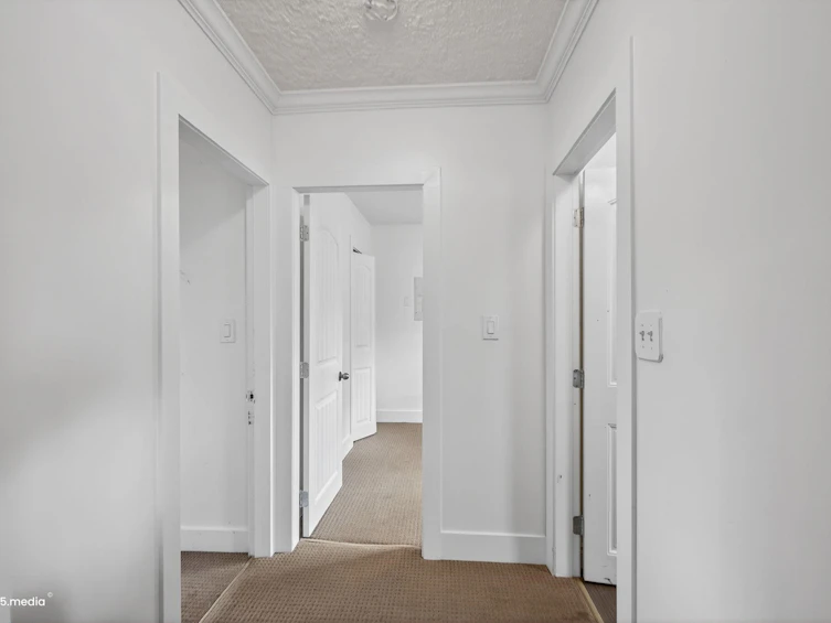 14032 Grosvenor Road, Surrey, BC, V3R 5G5 - 18