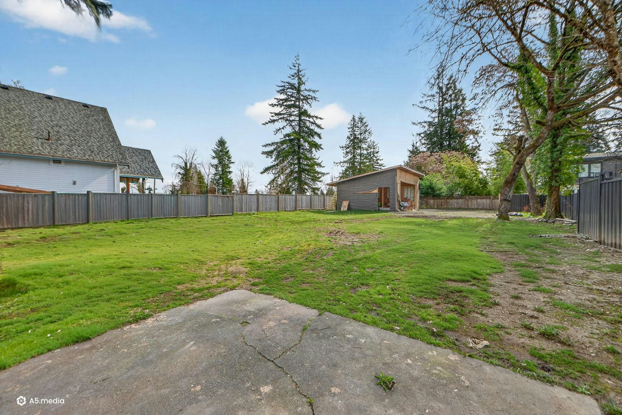 14032 Grosvenor Road, Surrey, BC, V3R 5G5 - 33