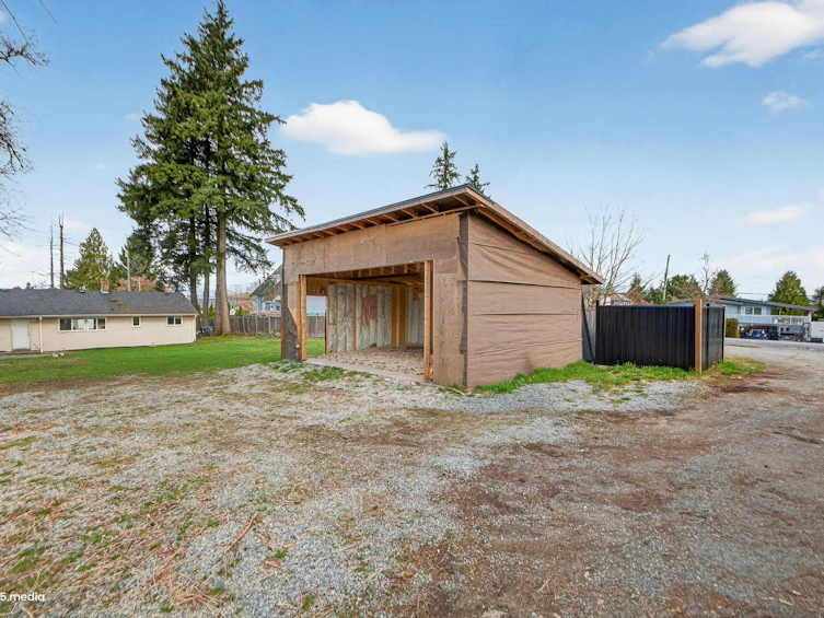 14032 Grosvenor Road, Surrey, BC, V3R 5G5 - 38