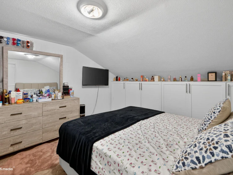 14032 Grosvenor Road, Surrey, BC, V3R 5G5 - 30