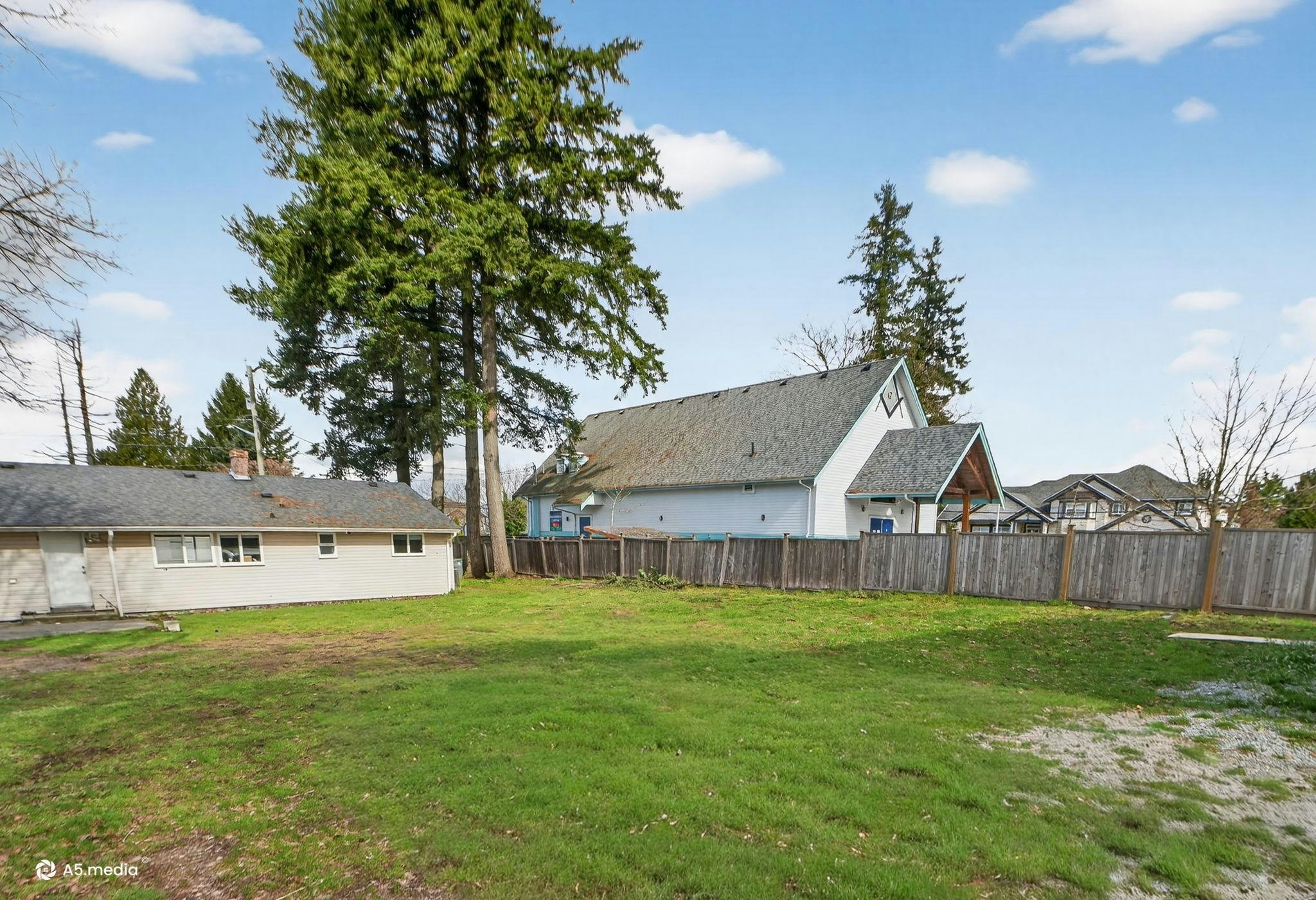 14032 Grosvenor Road, Surrey, BC, V3R 5G5 - 36