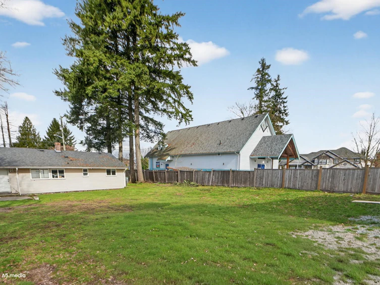 14032 Grosvenor Road, Surrey, BC, V3R 5G5 - 36