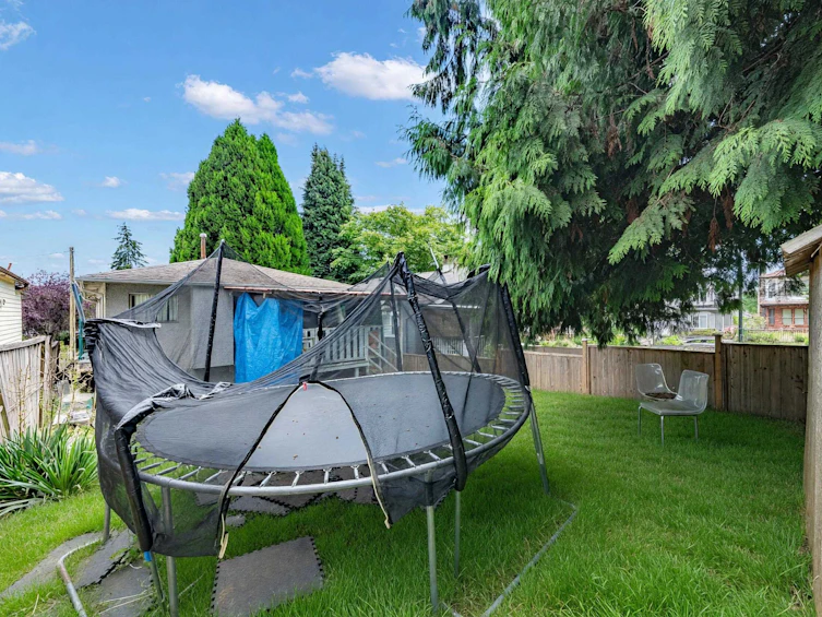 4987 Hoy Street, Vancouver, BC, V5R 4N6 - 11