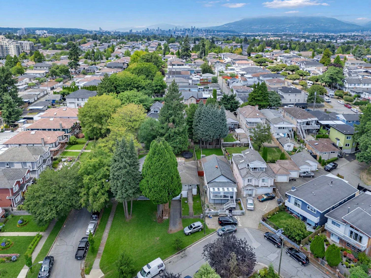 4987 Hoy Street, Vancouver, BC, V5R 4N6 - 16