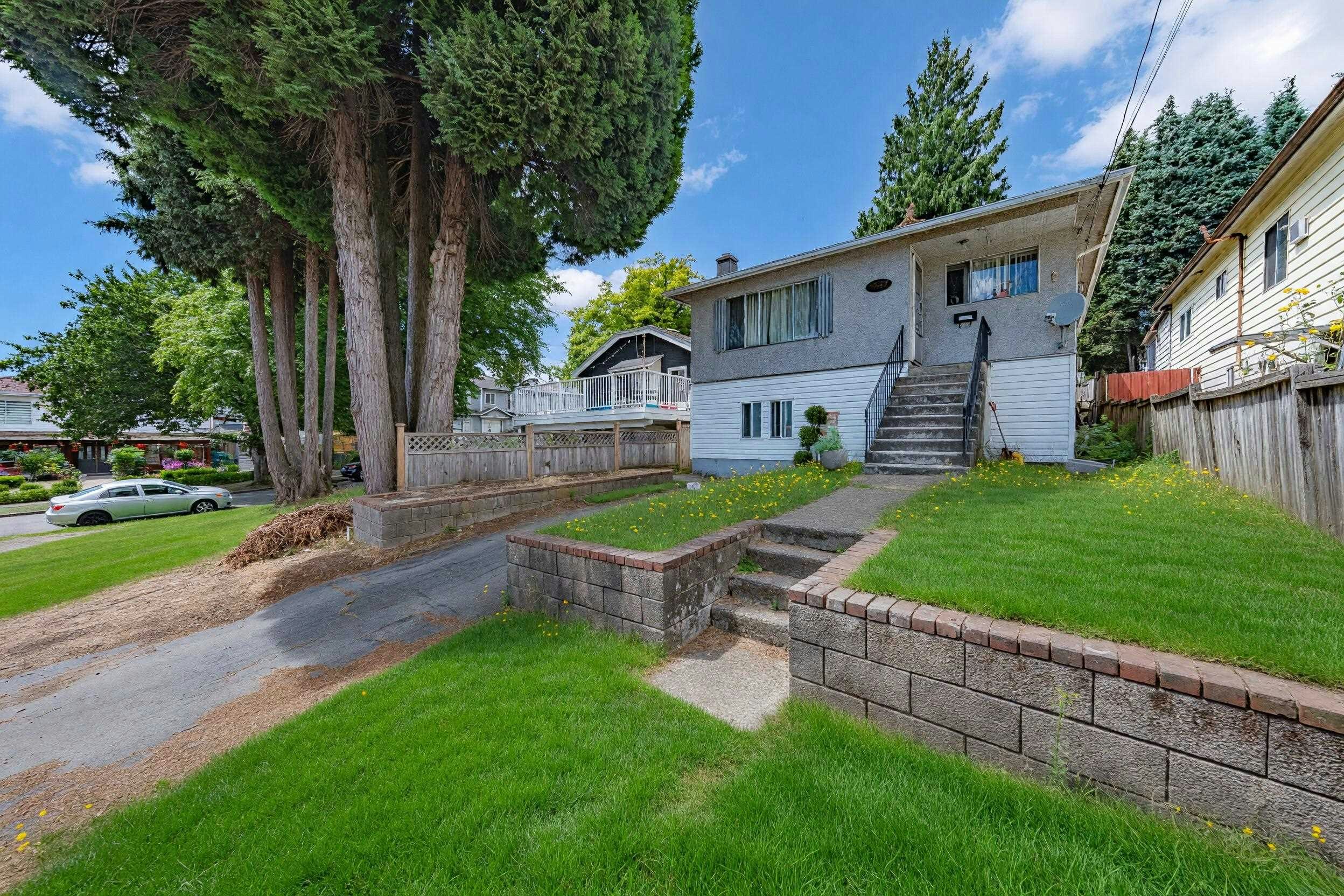 4987 Hoy Street, Vancouver, BC, V5R 4N6 - 2