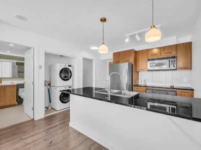 1705-1155 Seymour Street - 5