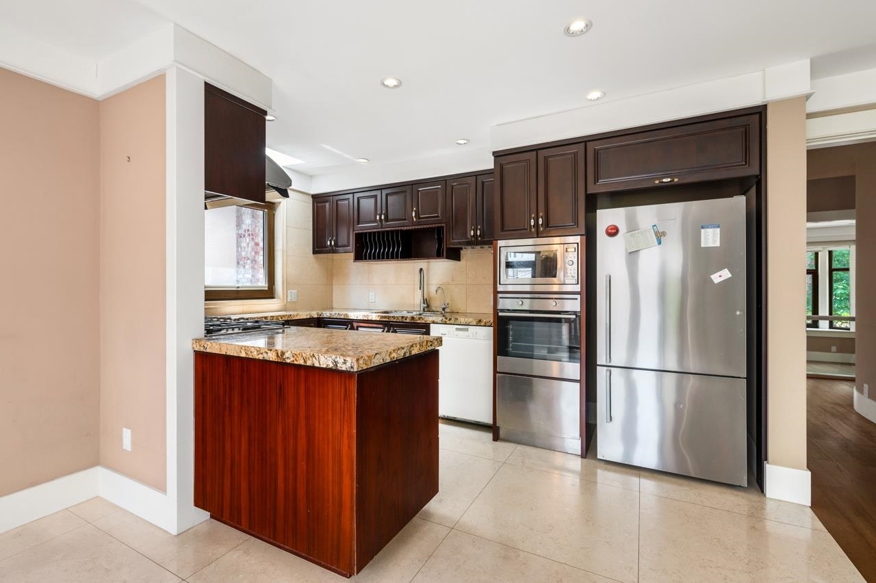 6678 Angus Drive, Vancouver, BC, V6P 5H9 - 14