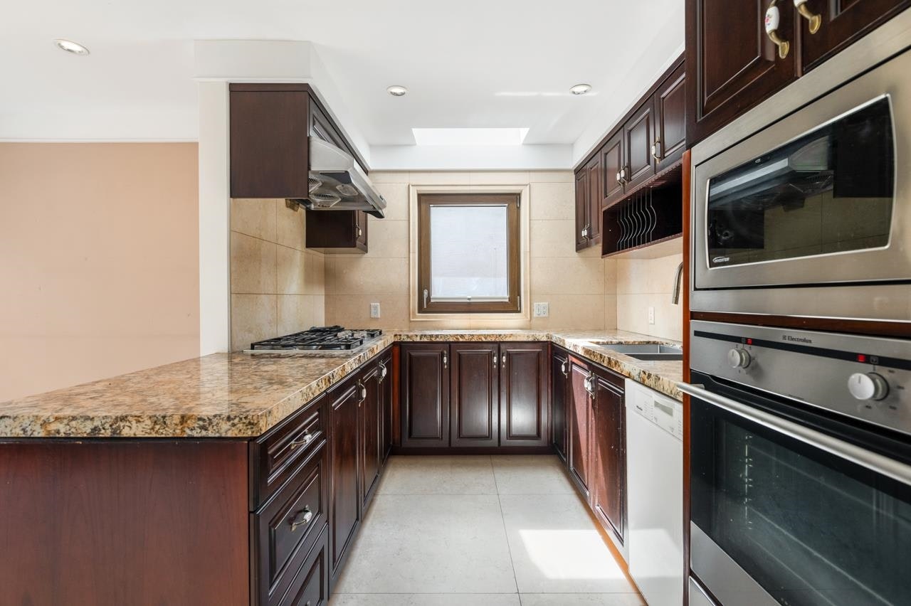6678 Angus Drive, Vancouver, BC, V6P 5H9 - 15