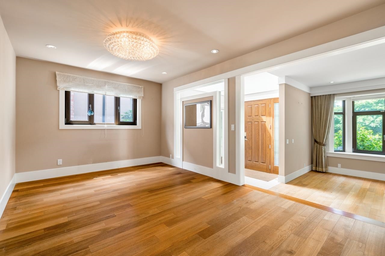 6678 Angus Drive, Vancouver, BC, V6P 5H9 - 17