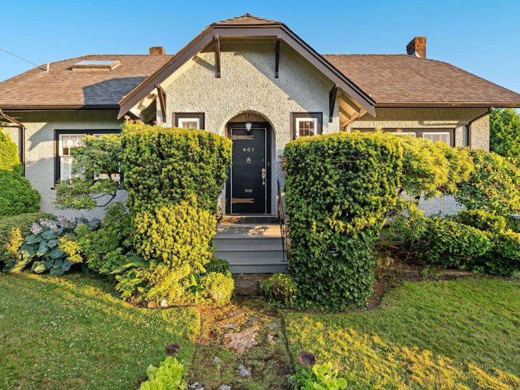 401 Somerset Street, North Vancouver, BC, V7N 1G2