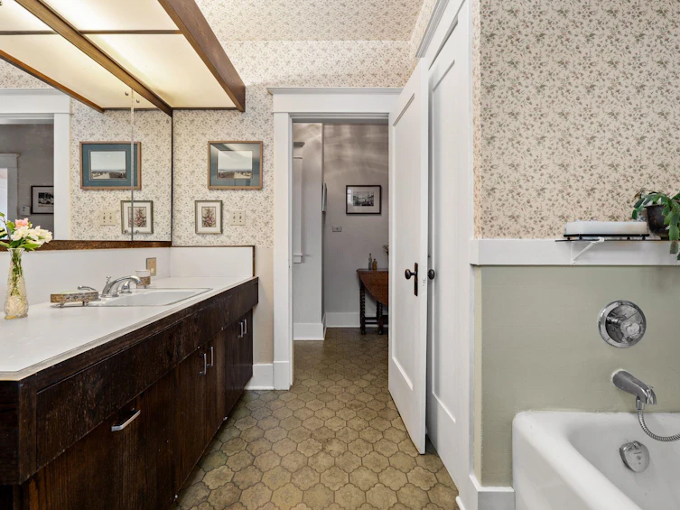 401 Somerset Street, North Vancouver, BC, V7N 1G2 - 12
