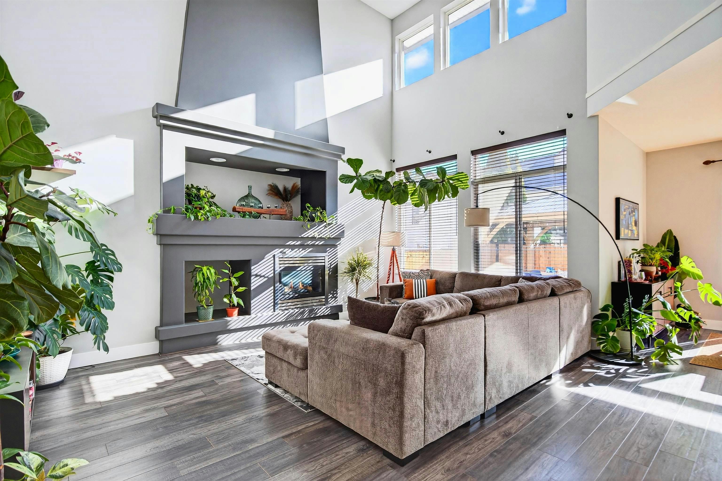 14974 59 Avenue, Surrey, BC, V3S 3W8 - 14