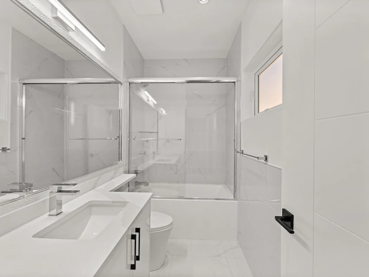 4346 Pender Street, Burnaby, BC, V5C 2M6 - 24